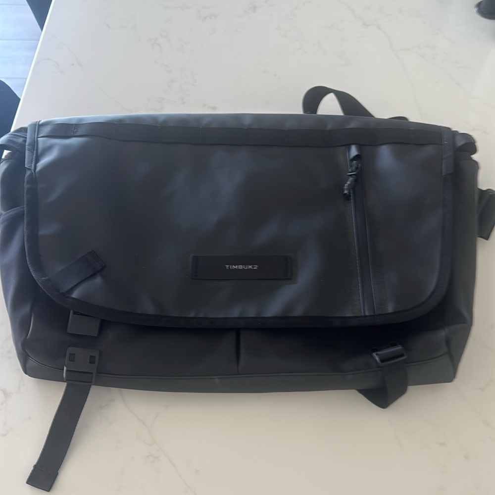Timbuk2 Especial Stash Messenger Bag